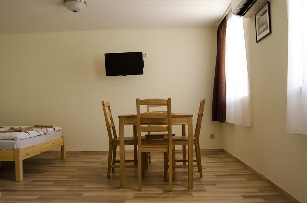 Csongradi Vendegvaro Apartmanok, Szarka Haz Exterior foto