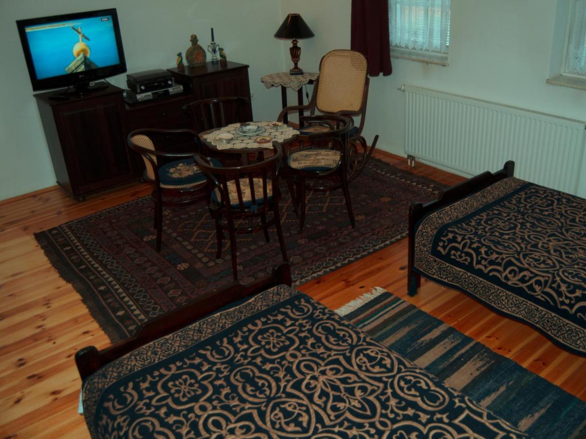 Csongradi Vendegvaro Apartmanok, Szarka Haz Exterior foto